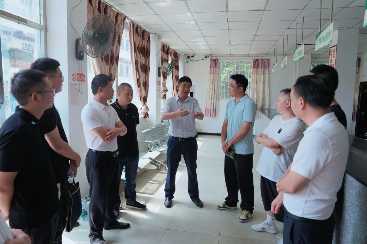 许东明赴南充市嘉陵区、巴中市通江县调研督导定点帮扶和托底性帮扶工作